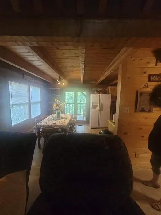 Smoky Moutain Heritage Log Cabins 4