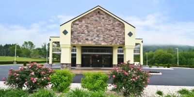 Best Western Cades Cove Inn