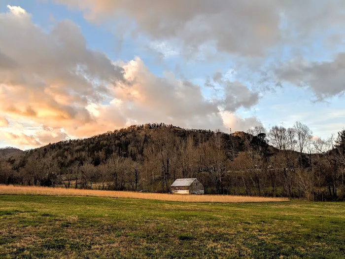 Best Western Cades Cove Inn 4