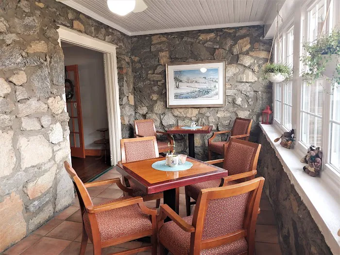 McKinley Edwards Inn 4