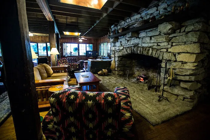Fryemont Inn 4