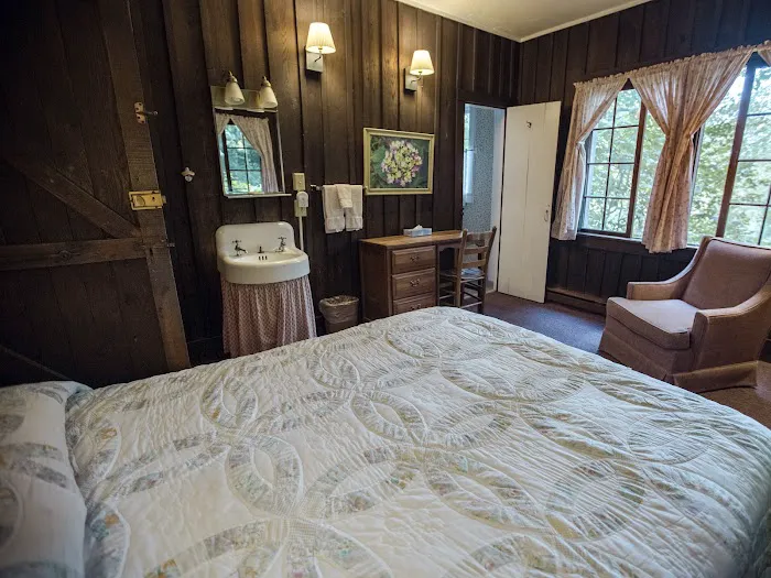 Fryemont Inn 4