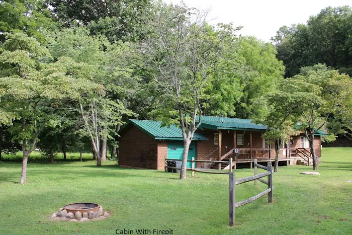 Two Rivers Lodge and Cabins 4