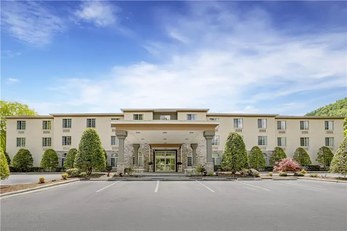 Best Western Plus River Escape Inn & Suites 4
