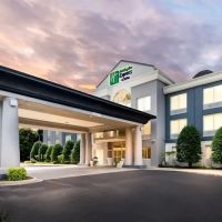 Holiday Inn Express & Suites Sylva - Western Carolina Area by IHG ico