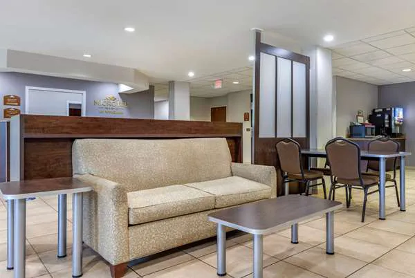 Microtel Inn & Suites by Wyndham Sylva Dillsboro Area 4