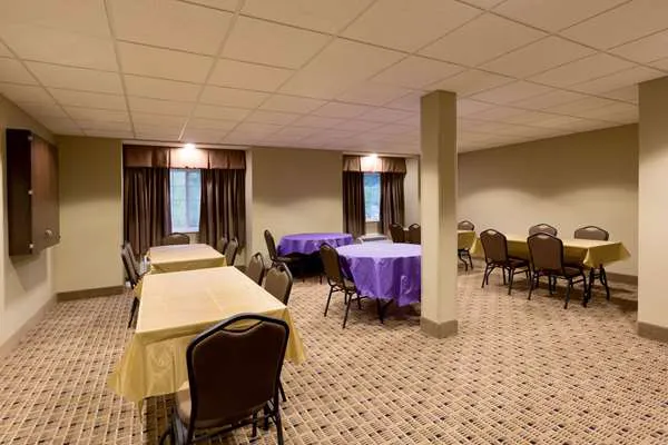 Microtel Inn & Suites by Wyndham Sylva Dillsboro Area 4