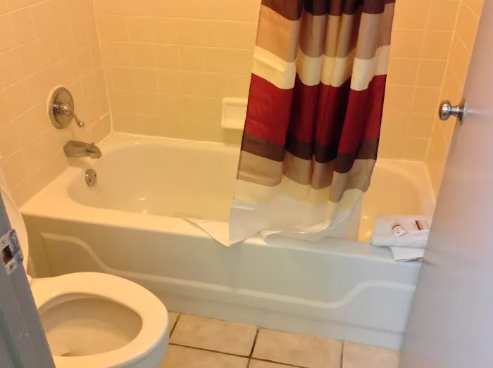 Red Roof Inn Acworth - Emerson/ LakePoint South 4