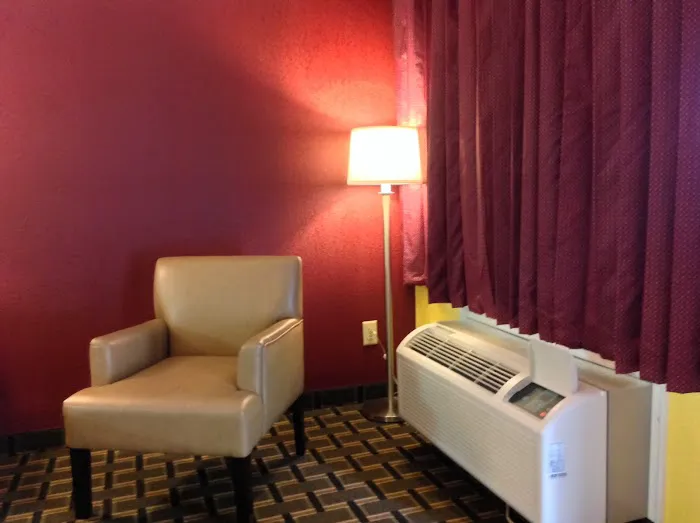Red Roof Inn Acworth - Emerson/ LakePoint South 4
