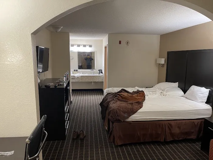 Baymont by Wyndham Acworth 4