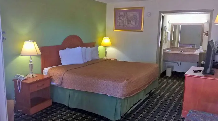 Americas Best Value Inn Anderson, SC 4