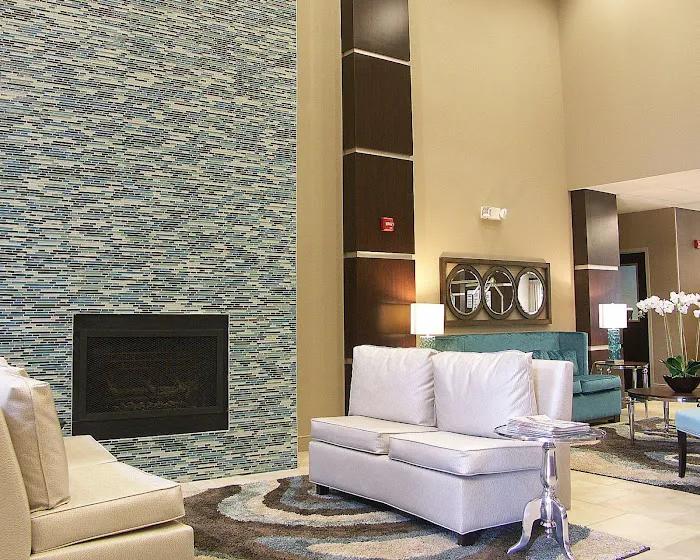 Holiday Inn Express & Suites Cleveland Northwest by IHG 4