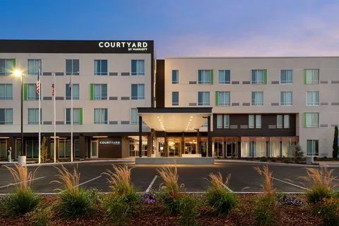 Courtyard Cleveland TN 4