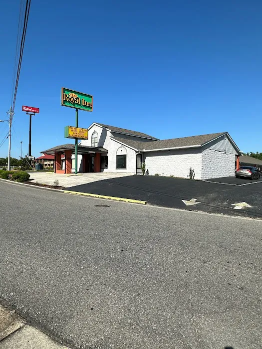 Royal Inn of Cleveland 4