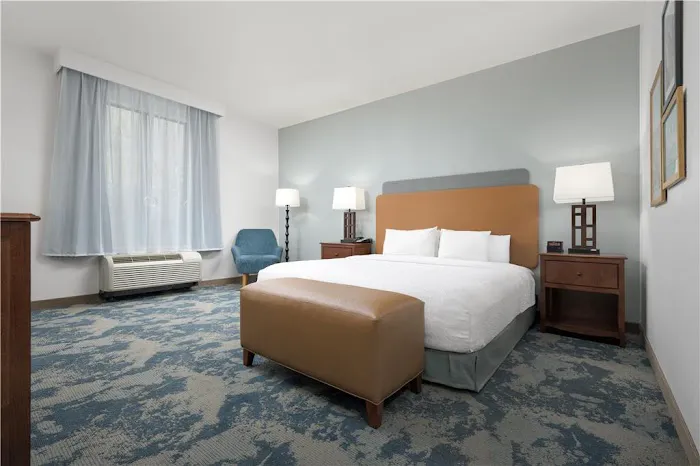 Hampton Inn Cleveland 4