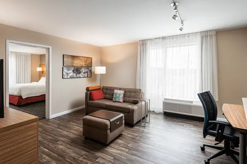 TownePlace Suites Cleveland 4