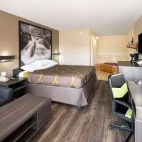 Super 8 by Wyndham Cleveland ico
