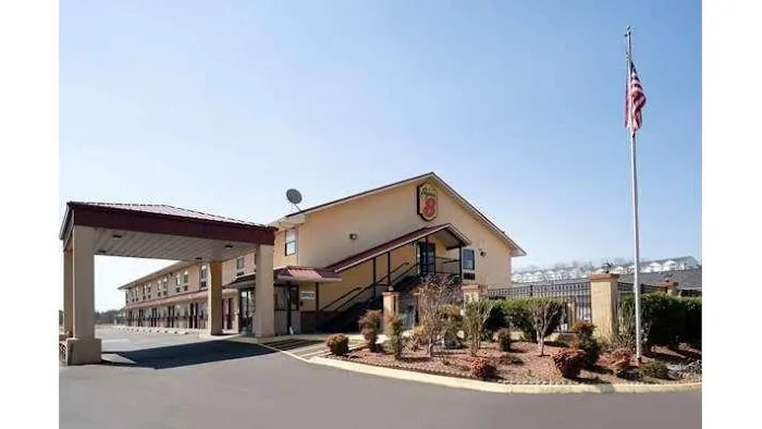 Super 8 by Wyndham Cleveland 4