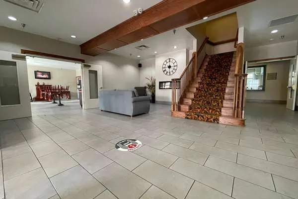 Travelodge by Wyndham Knoxville West 5