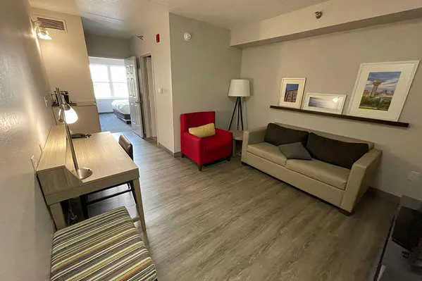 Travelodge by Wyndham Knoxville West 5