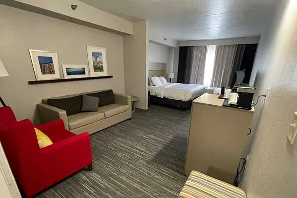 Travelodge by Wyndham Knoxville West 5