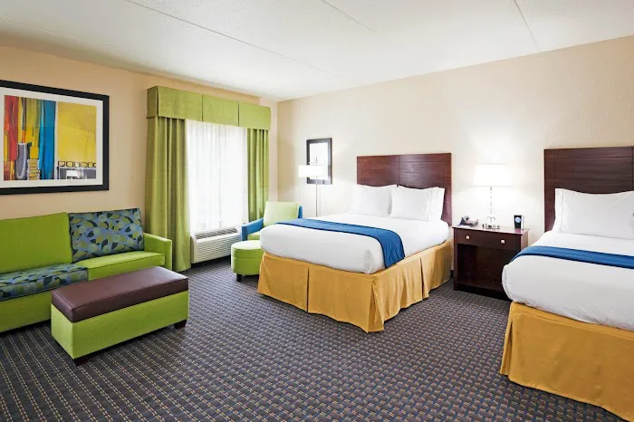 Holiday Inn Express & Suites Knoxville-Farragut by IHG 5
