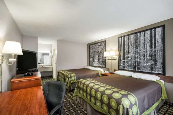 Super 8 by Wyndham Knoxville West/Farragut 5