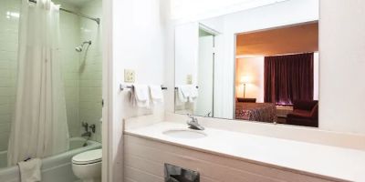 OYO Hotel McGhee Tyson Airport