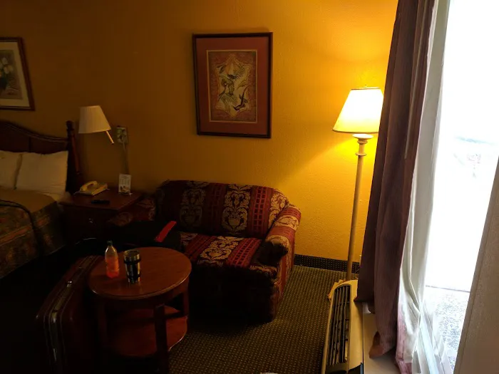 OYO Hotel McGhee Tyson Airport 4