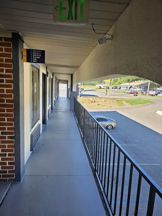 Days Inn by Wyndham Cleveland TN 4