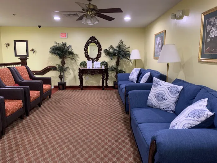 DOUGLAS INN & SUITES NW 4