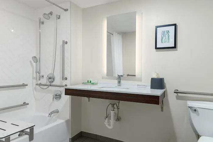 Holiday Inn Cleveland by IHG 4