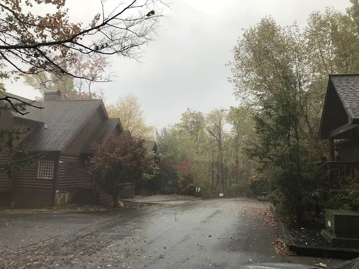 Maples Ridge Vacation Rentals:Secluded Romance 4