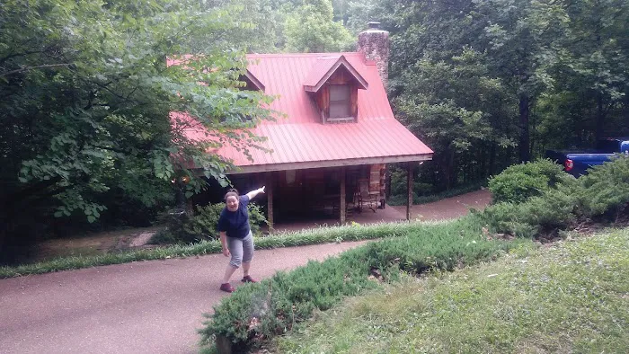 Maples Ridge Vacation Rentals:Secluded Romance 4