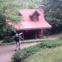 Maples Ridge Vacation Rentals:Secluded Romance