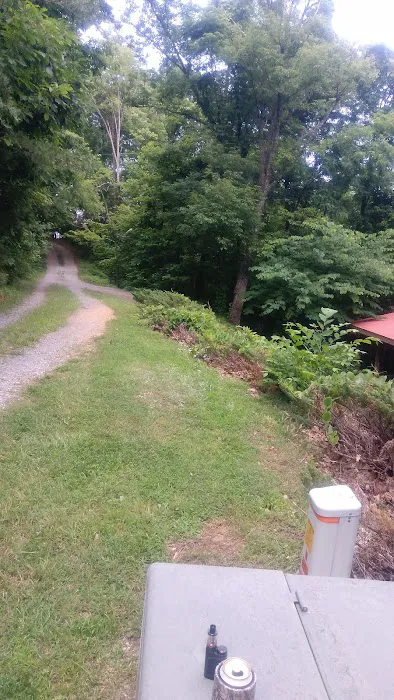 Maples Ridge Vacation Rentals:Secluded Romance 4