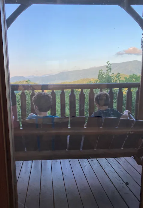 Bella Yani Cabin Rental 4