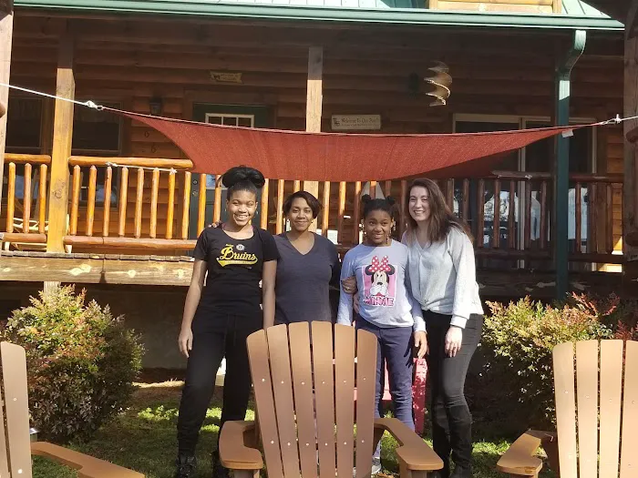 Cherokee Timber Lodge 3