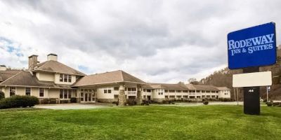 Rodeway Inn & Suites Cherokee On the River