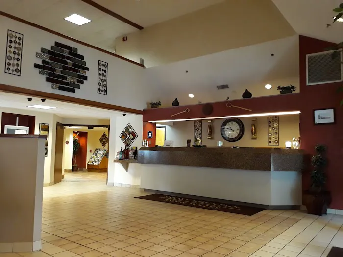 Smoky Mountain Inn & Suites 4