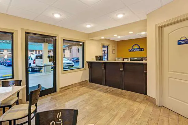 Days Inn by Wyndham Cherokee Near Casino 4