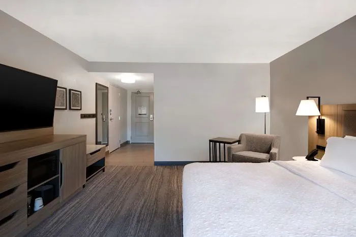 Hampton Inn Anderson/ Alliance Business Park 4