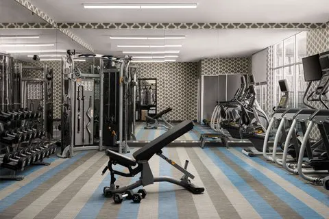 Aloft Knoxville West 4