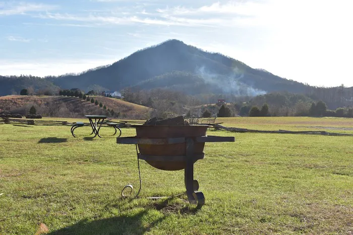 Look Out Lodge, Wears Valley, TN. 4
