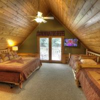 Creekside Lodge
