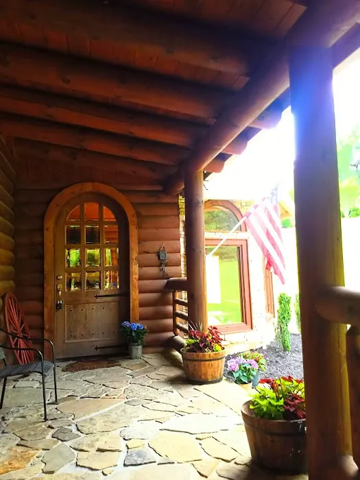 Creekside Lodge 4
