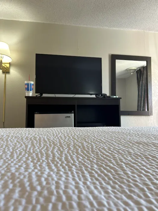 EXECUTIVE INN 5