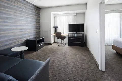 Residence Inn Knoxville Downtown 5