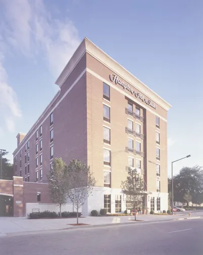 Hampton Inn & Suites Knoxville-Downtown 5