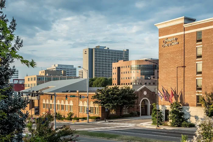 Hampton Inn & Suites Knoxville-Downtown 5